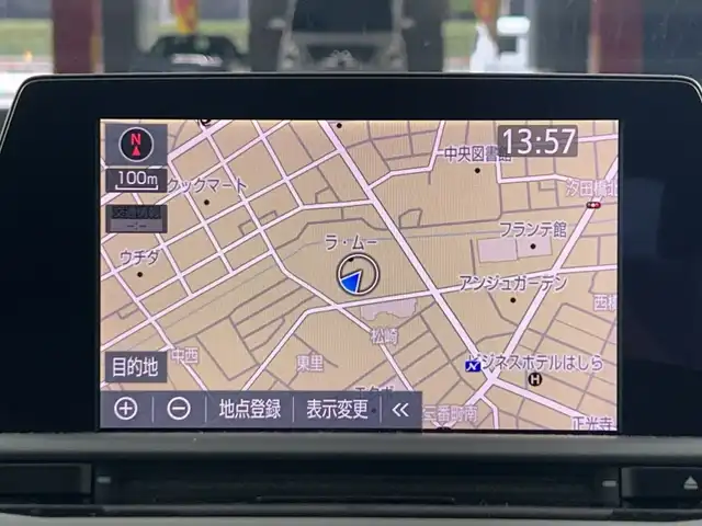 トヨタ クラウン ハイブリッド RS アドバンス 愛知県 2019(平31)年 4万km ホワイトパールクリスタルシャイン 8インチ純正ナビ/(FM/AM/CD/DVD/フルセグ/Bluetooth)/ムーンルーフ/パノラミックビューモニター/ＴｏｙｏｔａＳａｆｅｔｙＳｅｎｓｅ/・プリクラッシュブレーキアシスト/・オートマチックハイビーム	/・踏み間違い防止アシスト	/・レーンキープアシスト	/・レーダークルーズコントロール/・ブラインドスポットモニター/・リヤクロストラフィックオートブレーキ/パーキングアシスト/前後ドライブレコーダー/ETC2.0/前席シートヒーター/パワーシート/メモリシート/自動防眩インナーミラー/電動格納ミラー/電動パーキング/ブレーキホールド/革巻きステアリング/ステアリングスイッチ/パドルシフト/オートライト/LEDヘッドライト/フロントフォグライト/フルオートエアコン/プッシュスタート/スマートキー/カードキー/純正フロアマット
