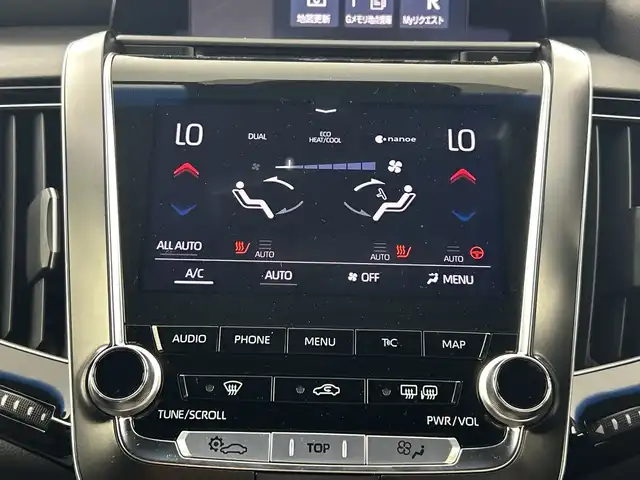 トヨタ クラウン ハイブリッド RS アドバンス 愛知県 2019(平31)年 4万km ホワイトパールクリスタルシャイン 8インチ純正ナビ/(FM/AM/CD/DVD/フルセグ/Bluetooth)/ムーンルーフ/パノラミックビューモニター/ＴｏｙｏｔａＳａｆｅｔｙＳｅｎｓｅ/・プリクラッシュブレーキアシスト/・オートマチックハイビーム	/・踏み間違い防止アシスト	/・レーンキープアシスト	/・レーダークルーズコントロール/・ブラインドスポットモニター/・リヤクロストラフィックオートブレーキ/パーキングアシスト/前後ドライブレコーダー/ETC2.0/前席シートヒーター/パワーシート/メモリシート/自動防眩インナーミラー/電動格納ミラー/電動パーキング/ブレーキホールド/革巻きステアリング/ステアリングスイッチ/パドルシフト/オートライト/LEDヘッドライト/フロントフォグライト/フルオートエアコン/プッシュスタート/スマートキー/カードキー/純正フロアマット