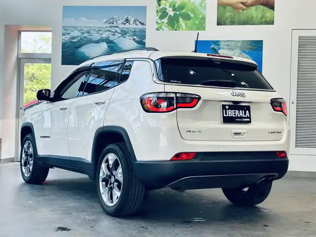クライスラー・ジープ ジープ コンパス リミテッド 大阪府 2021(令3)年 3.5万km 白 ワンオーナー/サンルーフ/beatsサウンド/ACC/黒革/パワーシート/シートヒーター/Dシートメモリ/純正ナビ/TV/バックカメラ/applecarplay/ブラインドスポット/電動リアゲート/純正18インチAW/HIDヘッドライト