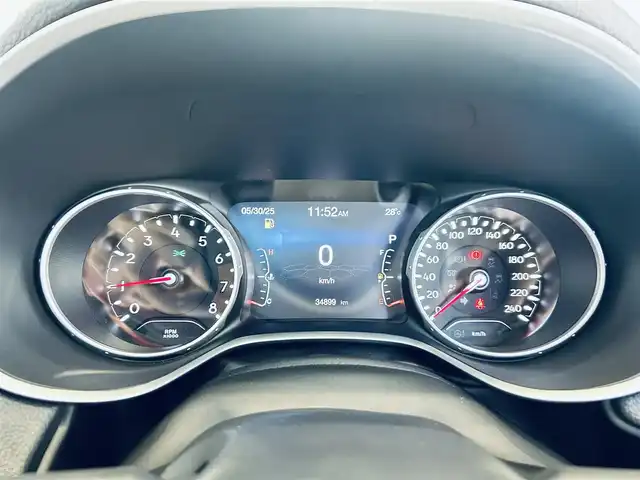クライスラー・ジープ ジープ コンパス リミテッド 大阪府 2021(令3)年 3.5万km 白 ワンオーナー/サンルーフ/beatsサウンド/ACC/黒革/パワーシート/シートヒーター/Dシートメモリ/純正ナビ/TV/バックカメラ/applecarplay/ブラインドスポット/電動リアゲート/純正18インチAW/HIDヘッドライト