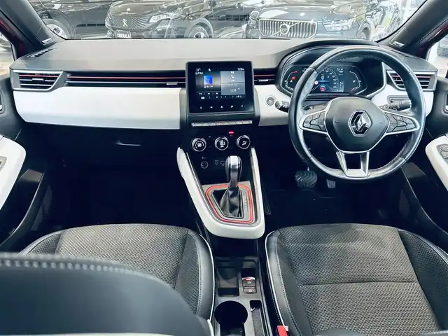ルノー ルノー ルーテシア インテンス 大阪府 2021(令3)年 1万km 赤 純正ディスプレイオーディオ/applecarplay/バックカメラ/ACC/純正17インチAW/BOSEサウンド/ステアリングヒーター/クリアランスソナー/パドルシフト/ブラインドスポット