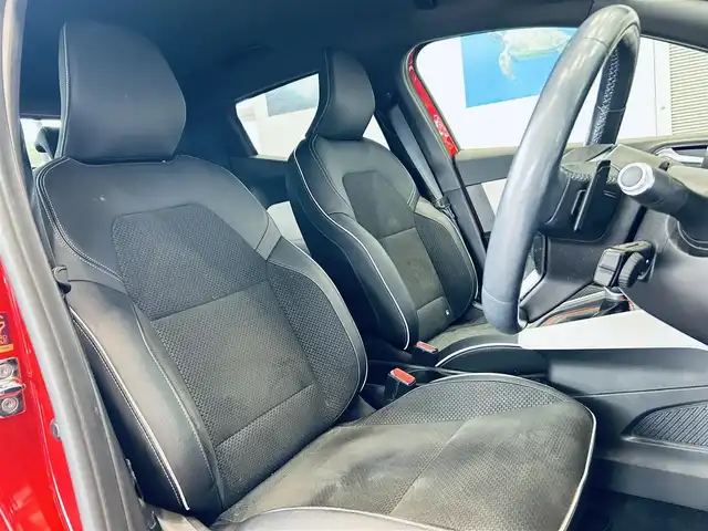 ルノー ルノー ルーテシア インテンス 大阪府 2021(令3)年 1万km 赤 純正ディスプレイオーディオ/applecarplay/バックカメラ/ACC/純正17インチAW/BOSEサウンド/ステアリングヒーター/クリアランスソナー/パドルシフト/ブラインドスポット