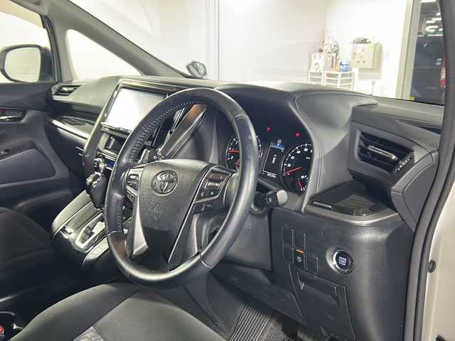 トヨタ ヴェルファイア 2.5Z Aエディデョン ゴールデンアイズ 福岡県 2017(平29)年 8.1万km ホワイトパールクリスタルシャイン ・Bカメラ/・フリップダウン/・ETC/・Bluetooth/・ACC/・純正ナビ/・オートライト/・18インチ純正ホイール/・フルセグTV/・両側パワースライドドア/・オートホールド/・Tーコネクト