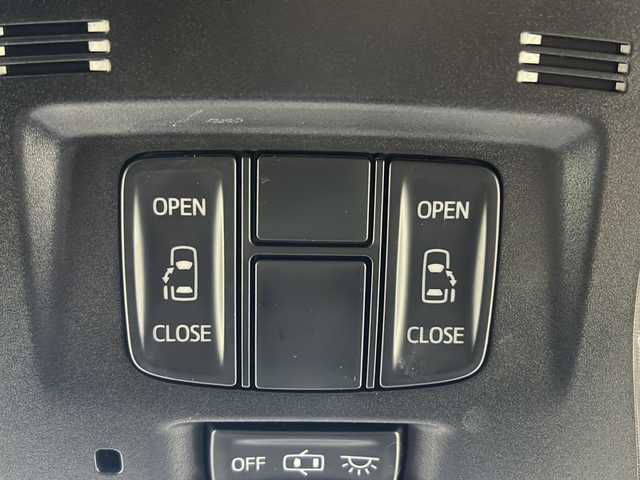 トヨタ ヴェルファイア 2.5Z Aエディデョン ゴールデンアイズ 福岡県 2017(平29)年 8.1万km ホワイトパールクリスタルシャイン ・Bカメラ/・フリップダウン/・ETC/・Bluetooth/・ACC/・純正ナビ/・オートライト/・18インチ純正ホイール/・フルセグTV/・両側パワースライドドア/・オートホールド/・Tーコネクト