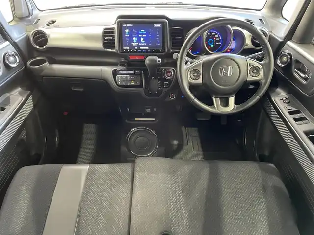 ホンダ Ｎ ＢＯＸ スラッシュ X ターボパッケージ 沖縄県 2015(平27)年 6.3万km スマートブラック (株)IDOMが運営する【じしゃロンOO店】の自社ローン専用車両になりますこちらは現金またはオートローンご利用時の価格です。自社ローンご希望の方は別途その旨お申付け下さい/・プッシュスタート　/・純正ナビ　/・バックカメラ　/・クルーズコントロール　/・純正アルミホイール　/・純正フロアマット　/・シートヒーター　/・横滑り防止装置　/・衝突被害軽減ブレーキ　/・取扱説明書　/・スマートキー