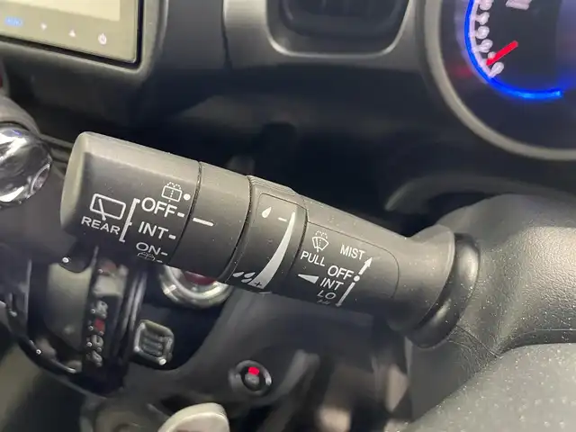 ホンダ Ｎ ＢＯＸ スラッシュ X ターボパッケージ 沖縄県 2015(平27)年 6.3万km スマートブラック (株)IDOMが運営する【じしゃロンOO店】の自社ローン専用車両になりますこちらは現金またはオートローンご利用時の価格です。自社ローンご希望の方は別途その旨お申付け下さい/・プッシュスタート　/・純正ナビ　/・バックカメラ　/・クルーズコントロール　/・純正アルミホイール　/・純正フロアマット　/・シートヒーター　/・横滑り防止装置　/・衝突被害軽減ブレーキ　/・取扱説明書　/・スマートキー