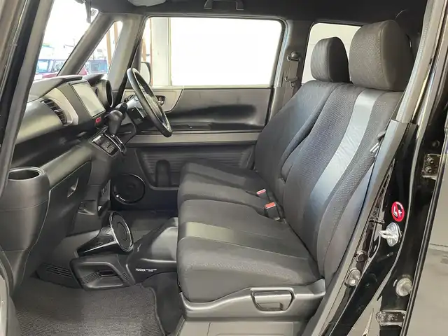 ホンダ Ｎ ＢＯＸ スラッシュ X ターボパッケージ 沖縄県 2015(平27)年 6.3万km スマートブラック (株)IDOMが運営する【じしゃロンOO店】の自社ローン専用車両になりますこちらは現金またはオートローンご利用時の価格です。自社ローンご希望の方は別途その旨お申付け下さい/・プッシュスタート　/・純正ナビ　/・バックカメラ　/・クルーズコントロール　/・純正アルミホイール　/・純正フロアマット　/・シートヒーター　/・横滑り防止装置　/・衝突被害軽減ブレーキ　/・取扱説明書　/・スマートキー