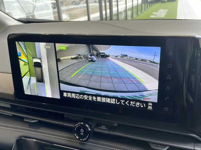 日産 セレナ ハイウェイスター V 愛知県 2023(令5)年 1.3万km ダイヤモンドブラック 衝突軽減システム/純正12.3型ディズプレイオーディオ　ナビあり/純正エアロ/全方位カメラ/両側パワースライドドア/クルーズコントロール/フルセグ/Bluetooth/バックカメラ/コーナーセンサー/純正アルミホイール/ブラインドスポットモニター/LEDヘッドライト/パドルシフト/インテリジェントミラー/リアオートエアコン/ETC2.0/置くだけ充電機/ステアリングスイッチ/スマートキー/プッシュスタート