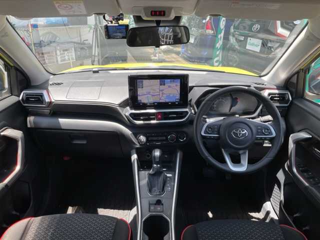 トヨタ ライズ Z 神奈川県 2023(令5)年 1.3万km マスタードイエローマイカメタリック ワンオーナー/4WDターボ/寒冷地仕様/純正メモリナビ【NSZT-Y68T】/・DTV/BT/CD/DVD/USB/HDMI/バックカメラ/コーナーセンサー/前席シートヒーター/追従機能付きクルーズコントロール/ビルトインETC2.0/レーンキープコントロール/ウインドシールドデアイサースイッチ/前後ドライブレコーダー/アイドリングストップ/オートマチックハイビーム/プッシュEgスタート/ストップ/スマートキー×2/純正LEDヘッドライト/フォグランプ/シーケンシャルウィンカー/ドアバイザー/純正フロアマット/取扱説明書/ナビ取扱説明書/新車時保証書
