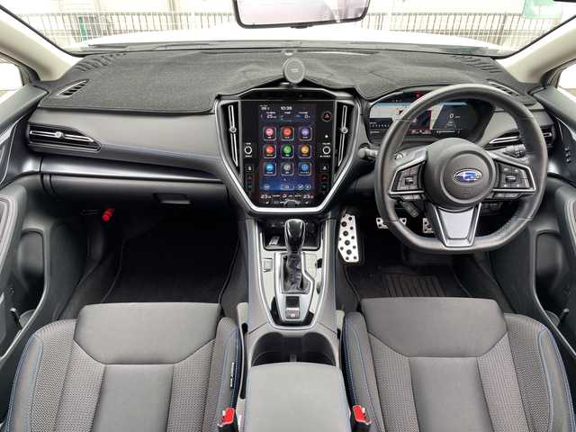 スバル レヴォーグ 1．8GT－H EX 三重県 2022(令4)年 1.3万km クリスタルホワイトP 登録時12294km/禁煙車/メーカーオプションナビ/・フルセグ・Bluetooth・Applecarplay・AndoroidAuto/・USB・AUX・AM/FM/アイサイト/・プリクラッシュブレーキ・レーダークルーズコントロール/・エマージェンシーレーンキープアシスト/・車線逸脱防止機能・先行車発進お知らせ機能/・スバルリヤビークルディテクション/・ステアリング連動ヘッドランプ/・後退時ブレーキアシスト/前方ドラレコ/バックカメラ/サイドカメラ/パドルシフト/簡易MTモード付ATシフト/アイドリングストップ/電動パーキングブレーキ/オートビークルホールド/ビルドインETC/スマートキー/プッシュスタート/スペアキー
