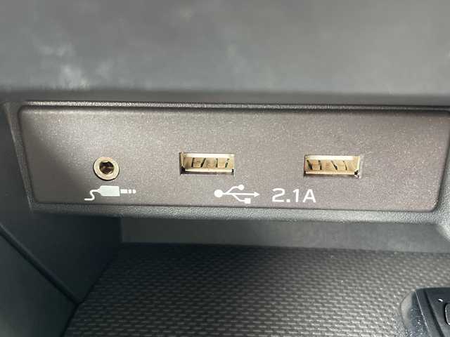 スバル レヴォーグ 1．8GT－H EX 三重県 2022(令4)年 1.3万km クリスタルホワイトP 登録時12294km/禁煙車/メーカーオプションナビ/・フルセグ・Bluetooth・Applecarplay・AndoroidAuto/・USB・AUX・AM/FM/アイサイト/・プリクラッシュブレーキ・レーダークルーズコントロール/・エマージェンシーレーンキープアシスト/・車線逸脱防止機能・先行車発進お知らせ機能/・スバルリヤビークルディテクション/・ステアリング連動ヘッドランプ/・後退時ブレーキアシスト/前方ドラレコ/バックカメラ/サイドカメラ/パドルシフト/簡易MTモード付ATシフト/アイドリングストップ/電動パーキングブレーキ/オートビークルホールド/ビルドインETC/スマートキー/プッシュスタート/スペアキー