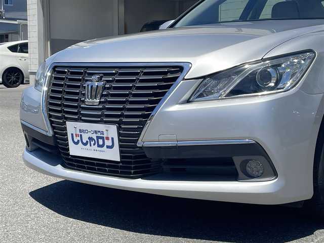 トヨタ クラウン ロイヤル ロイヤル 佐賀県 2014(平26)年 10.4万km シルバーM （株)IDOMが運営する【じしゃロン佐賀店】の自社ローン専用車両になります。/こちらは現金またはオートローンご利用時の価格です。自社ローンご希望の方は別途その旨お申付け下さい/・２１０系クラウン　/・シルバーＭ　/・内装ベージュ　/・２５００ＣＣ　/・純正１６インチアルミ
