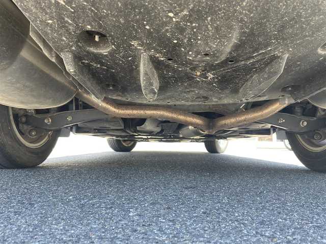 トヨタ クラウン ロイヤル ロイヤル 佐賀県 2014(平26)年 10.4万km シルバーM （株)IDOMが運営する【じしゃロン佐賀店】の自社ローン専用車両になります。/こちらは現金またはオートローンご利用時の価格です。自社ローンご希望の方は別途その旨お申付け下さい/・２１０系クラウン　/・シルバーＭ　/・内装ベージュ　/・２５００ＣＣ　/・純正１６インチアルミ