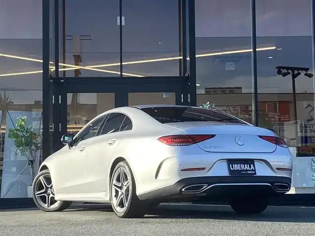 メルセデス・ベンツ ＣＬＳ２２０ｄ スポーツ エクスクルーシブPKG 福岡県 2018(平30)年 4.2万km シルバー ・ヘッドアップディスプレイ/・置くだけ充電/・全席シートヒーター/・全方位カメラ/・レーダーセーフティパッケージ/・AppleCarPlay/AndroidAuto/・ETC/・フルセグTV/・サンルーフ/・エアシート前席/・ドラレコ前後付