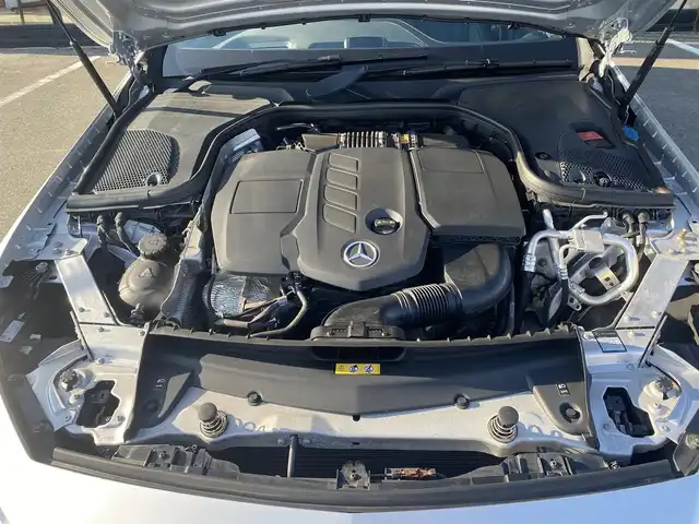 メルセデス・ベンツ ＣＬＳ２２０ｄ スポーツ エクスクルーシブPKG 福岡県 2018(平30)年 4.2万km シルバー ・ヘッドアップディスプレイ/・置くだけ充電/・全席シートヒーター/・全方位カメラ/・レーダーセーフティパッケージ/・AppleCarPlay/AndroidAuto/・ETC/・フルセグTV/・サンルーフ/・エアシート前席/・ドラレコ前後付