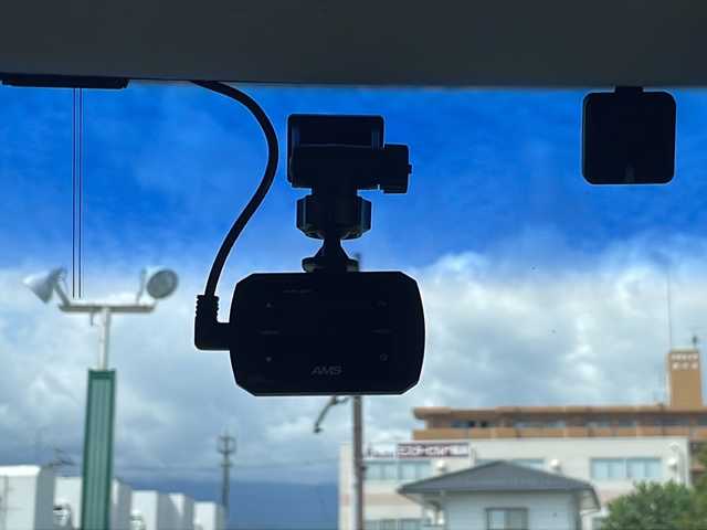 ホンダ Ｎ ＢＯＸ カスタム ターボ SSパッケージ 福島県 2015(平27)年 7.8万km スマートブラック ４WD/社外ＳＤナビ/（FM/AM/DVD/SD/USB/Bluetooth）/バックカメラ/フルセグTV/LEDヘッドライト/オートライト/アイドリングストップ/横滑り防止装置/プッシュスタート/スマートキー/フロアマット/ドライブレコーダー/純正15インチAW