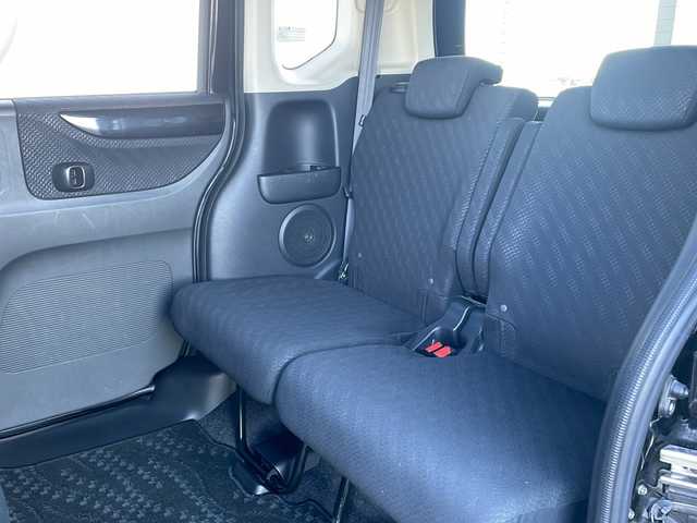 ホンダ Ｎ ＢＯＸ カスタム ターボ SSパッケージ 道東・釧路十勝 2015(平27)年 7.8万km スマートブラック ・４WD/・ターボ/・社外ＳＤメモリナビ/（FM AM DVD CD SD フルセグ Bluetooth）/・バックカメラ/・パドルシフト/・オートライト/・ETC/・衝突軽減システム（CTBA）/・前席シートヒーター/・ヒーテッドドアミラー/・アイドリングストップ/・横滑り防止装置/・スマートキー/・プッシュスタート/・純正ロアマット/・社外前方ドライブレコーダー/・純正15インチアルミホイール