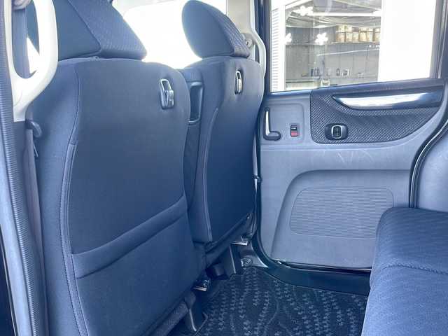 ホンダ Ｎ ＢＯＸ カスタム ターボ SSパッケージ 道東・釧路十勝 2015(平27)年 7.8万km スマートブラック ・４WD/・ターボ/・社外ＳＤメモリナビ/（FM AM DVD CD SD フルセグ Bluetooth）/・バックカメラ/・パドルシフト/・オートライト/・ETC/・衝突軽減システム（CTBA）/・前席シートヒーター/・ヒーテッドドアミラー/・アイドリングストップ/・横滑り防止装置/・スマートキー/・プッシュスタート/・純正ロアマット/・社外前方ドライブレコーダー/・純正15インチアルミホイール