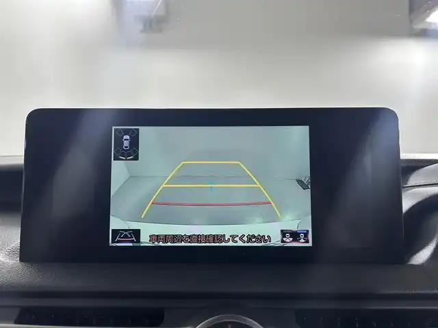 レクサス ＩＳ 300h Fスポーツ 佐賀県 2021(令3)年 2.4万km ホワイトノーヴァガラスフレーク 純正12.3インチナビ/CD/DVD/フルセグTV/Bluetooth/バックカメラ/レクサスセーフティシステム/レーンキープアシスト/プリクラッシュセーフティ/レーダークルーズコントロール/オートマチックハイビーム/ブラインドスポットモニター/クリアランスソナー/ETC２．０/ドライブレコーダー/レザーシート/シートヒーター/エアシート/パワーシート/ハンドルヒーター/純正フロアマット/純正19インチアルミホイール/オレンジブレーキキャリパー