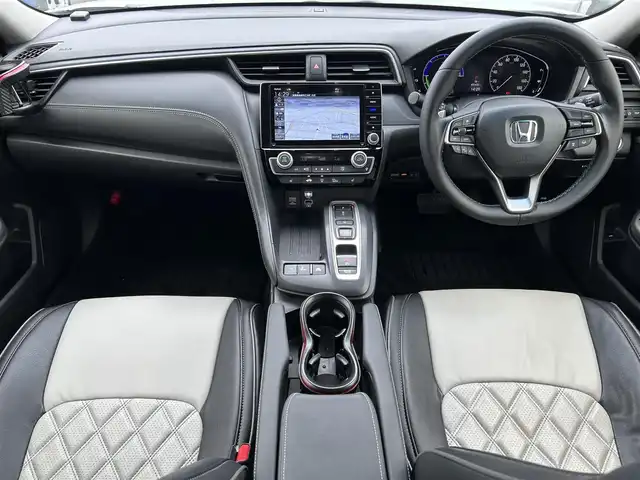 ホンダ インサイト EX 群馬県 2020(令2)年 3.2万km プラチナホワイトパール 無限フルエアロ/純正8型ナビ(VXU-207SGi)/CD・DVD・SD・USB/Bluetooth・フルセグTV/バックカメラ/純正エンジンスターター/ビルトインETC/前席シートヒーター/前席パワーシート/クルーズコントロール/ブラインドスポットモニター/横滑り防止装置/レーンキープアシスト/衝突軽減ブレーキ/アイドリングストップ/革調シートカバー/RSRダウンサス/RAYS19インチAW/純正AW積込/純正フロアマット/取説・保証書/スマートキー×2