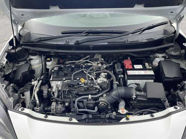 トヨタ ヤリスクロス G 栃木県 2021(令3)年 4.7万km ホワイトパールクリスタルシャイン ４WD/トヨタセーフティセンス/・プリクラッシュセーフティ/・レーントレーシングアシスト/・レーンディパーチャーアラート/・ロードサインアシスト/・レーダークルーズコントロール/・オートマチックハイビーム/・先行車発進アラーム/・プロアクティブドライビングアシスト/・レーンチェンジアシスト/・フロントクロストラフィックアラート/純正ディスプレイオーディオ/ Bluetooth/AM/FM/Miracast/バックカメラ/ビルトインETC/前後方ドライブレコーダー/シートヒーター/ステアリングヒーター/オートライト/電格ウィンカーミラー