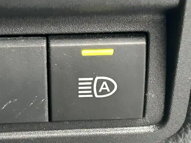 トヨタ ヤリス G 岡山県 2023(令5)年 1.8万km プラチナホワイトパールマイカ 登録時走行距離17505km/ワンオーナー/禁煙車/純正ディスプレイオーディオ/Bluetooth/バックカメラ/クルーズコントロール(追従走行あり)/衝突被害軽減システム/車線逸脱警報（レーンキープアシスト）/後側方車両検知警報(ブラインドスポットモニター)/クリアランスソナー/オートマチックハイビーム/オートライト/ヘッドライトレベライザー/プッシュスタート/スマートキー/スペアキー/MTモード付きAT/純正アルミホイール 15インチ/ドアバイザー/電動格納ミラー/オートリトラミラー/純正フロアマット/横滑防止装置/盗難防止装置/マルチメディア取扱説明書/保証書