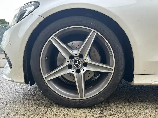 メルセデス・ベンツ Ｃ１８０ ローレウスエディション 長崎県 2018(平30)年 3.7万km ダイヤモンドホワイト 純正HDDナビ/（CD/BT/フルセグ）/バックカメラ/衝突軽減ブレーキ/レーンアシスト/ブラインドスポットモニター/コーナーセンサー/クルーズコントロール/ETC/パワーシート/シートヒーター/ドライブレコーダー/純正18インチAW
