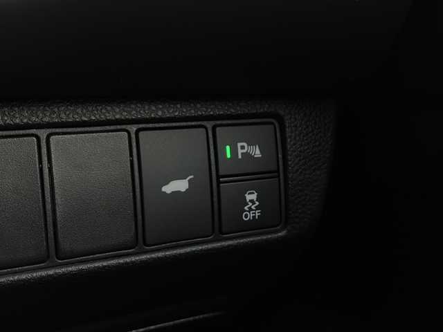 ホンダ ヴェゼル ハイブリッド e:HEV Z 愛知県 2025(令7)年 0.1千km プラチナホワイトパール /R7年10月登録済未使用車//純正HondaCONNECTナビ//フルセグTV/AMFM/Bluetooth/USB//AppleCarPlay/AndroidAuto//ビルトインETC2.0//バックカメラ//HondaSENSING//アダプティブクルーズコントロール//パーキングセンサーシステム//ブラインドスポットモニター//アダプティブドライビングビーム//後退出庫サポート//フルLEDヘッドランプ//オートライト//LEDアクティブコーナリングライト//LEDフォグランプ//フルLEDリアコンビランプ//ハンズフリーパワーテールゲート//プライムスムースコンビシート//前席シートヒーター//革巻きステアリング//ステアリングスイッチ//ステアリングヒーター//パドルシフト式減速セレクター//純正18インチアルミホイール//電子パーキングブレーキ//ブレーキホールド//ヒルディセントコントロール//プッシュスタート//電動格納ミラー//アイドリングストップ//取扱説明書