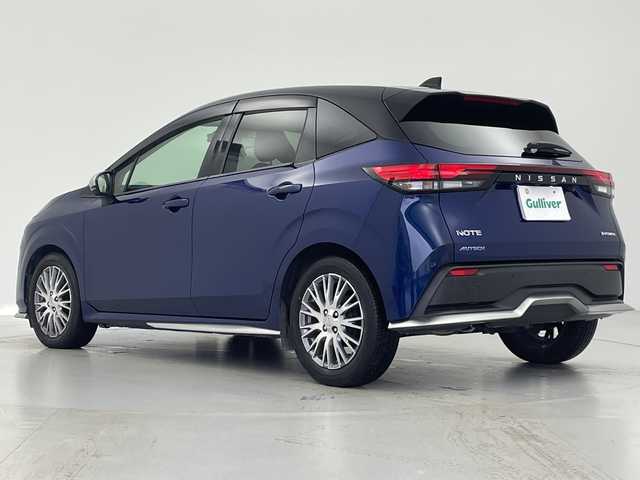 日産 ノート オーテック 愛知県 2021(令3)年 3.3万km オーロラフレアブルーパール /スーパーブラック 2トーン 純正ナビ/・Bluetooth/・フルセグテレビ/・USB/HDMI/全方位モニター/ワイヤレス充電/デジタルインナーミラー/ブラインドスポットモニター/衝突軽減ブレーキ/レーンキープアシスト/オートマチックハイビーム/前後コーナーセンサー/前方ドライブレコーダー/ＬＥＤヘッドライト