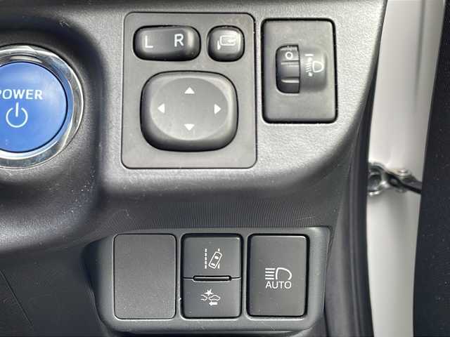 トヨタ アクア S ビジネスパッケージ 長野県 2020(令2)年 3.8万km スーパーホワイトⅡ 禁煙車/純正SDナビ/（NSCN-W68）/ワンセグＴＶ/ＢｌｕｅｔｏｏｔｈＡｕｄｉｏ/オートマチックハイビーム/レーン逸脱警報装置/ステアリングスイッチ/衝突軽減ブレーキ/コーナーセンサー/ビルトインETC/前方ドラレコ/横滑り防止/スマートキー/オートライト/スペアキー×１/Wエアバッグ/ABS