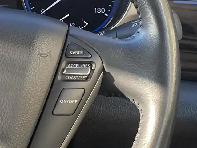 日産 エルグランド 250ハイウェイスターS 静岡県 2017(平29)年 11.6万km メタルグレー (株)IDOMが運営する【じしゃロン焼津店】の自社ローン専用車両になります。こちらは現金またはオートローンご利用時の価格です。自社ローンご希望の方は別途その旨お申付け下さい　/純正ＨＤＤナビ/（フルセグＴＶ/Ｂｌｕｅｔｏｏｔｈ接続/ＣＤ/ＤＶＤ）/フリップダウンモニター/片側パワースライドドア/３６０°カメラ/ＥＴＣ/ビルシュタイン車高調/ＲＡＹＳ製２０インチＡＷ/プッシュスタート＆スマートキー