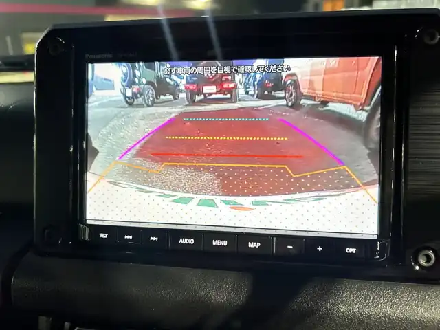 スズキ ジムニー シエラ JC 神奈川県 2025(令7)年 0.2万km ブルーイッシュブラックパール3 4WD/純正8インチナビ/バックカメラ/クルーズコントロール/前席シートヒーター/ETC/スマートキー/プッシュスタート/社外フロアマット/本革ステアリング/LEDライト/フォグランプ/オートライト/電動格納ミラー/前後コーナーセンサー/デュアルセンサーブレーキサポートII/発進お知らせ機能/車線逸脱警報/横滑り防止装置/アイドリングストップ