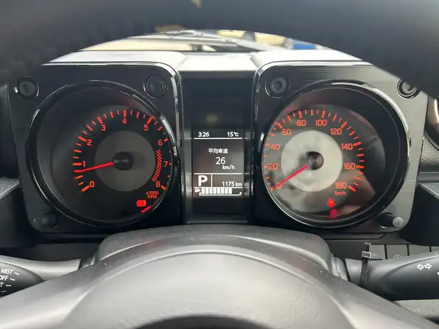 スズキ ジムニー シエラ JC 神奈川県 2025(令7)年 0.2万km ブルーイッシュブラックパール3 4WD/純正8インチナビ/バックカメラ/クルーズコントロール/前席シートヒーター/ETC/スマートキー/プッシュスタート/社外フロアマット/本革ステアリング/LEDライト/フォグランプ/オートライト/電動格納ミラー/前後コーナーセンサー/デュアルセンサーブレーキサポートII/発進お知らせ機能/車線逸脱警報/横滑り防止装置/アイドリングストップ