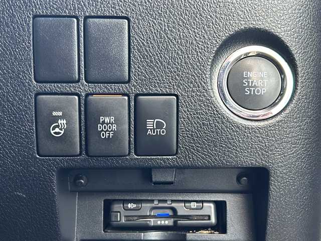 トヨタ ヴェルファイア Z Gエディション 山形県 2019(令1)年 8.3万km ホワイトパールクリスタルシャイン 4WD/車高調/社外フルエアロ/寒冷地仕様/プリクラッシュセーフティ/クルーズコントロール/レーンキープアシスト/横滑り防止装置/オートマチックハイビーム/前後コーナーセンサー/前方ドライブレコーダー/室内ドライブレコーダー/ALPINE11インチナビ/（Bluetooth/フルセグ/AM/FM/DVD)/ALPINEフリップダウンモニター/キャプテンシート/両側パワースライドドア/電動リアゲート/nanoe/アイドリングストップ/ETC/ステリングスイッチ/ステアリングヒーター/レザーシート/前席・2列目パワーシート/前席シートヒーター・エアシート/D席メモリー付きシート/スマートキー×２/電動格納ミラー/ドアバイザー/純正アルミホイール