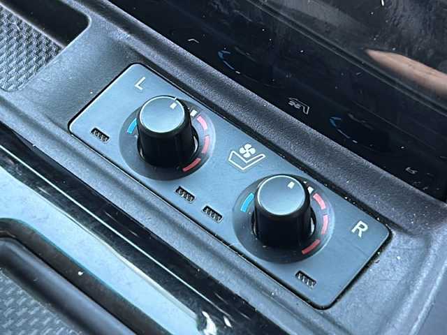 トヨタ ヴェルファイア Z Gエディション 秋田県 2019(令1)年 8.3万km ホワイトパールクリスタルシャイン 4WD/車高調/社外フルエアロ/寒冷地仕様/プリクラッシュセーフティ/クルーズコントロール/レーンキープアシスト/横滑り防止装置/オートマチックハイビーム/前後コーナーセンサー/前方ドライブレコーダー/室内ドライブレコーダー/ALPINE11インチナビ/（Bluetooth/フルセグ/AM/FM/DVD)/ALPINEフリップダウンモニター/キャプテンシート/両側パワースライドドア/電動リアゲート/nanoe/アイドリングストップ/ETC/ステリングスイッチ/ステアリングヒーター/レザーシート/前席・2列目パワーシート/前席シートヒーター・エアシート/D席メモリー付きシート/スマートキー×２/電動格納ミラー/ドアバイザー/純正アルミホイール