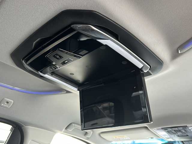 トヨタ ヴェルファイア Z Gエディション 秋田県 2019(令1)年 8.3万km ホワイトパールクリスタルシャイン 4WD/車高調/社外フルエアロ/寒冷地仕様/プリクラッシュセーフティ/クルーズコントロール/レーンキープアシスト/横滑り防止装置/オートマチックハイビーム/前後コーナーセンサー/前方ドライブレコーダー/室内ドライブレコーダー/ALPINE11インチナビ/（Bluetooth/フルセグ/AM/FM/DVD)/ALPINEフリップダウンモニター/キャプテンシート/両側パワースライドドア/電動リアゲート/nanoe/アイドリングストップ/ETC/ステリングスイッチ/ステアリングヒーター/レザーシート/前席・2列目パワーシート/前席シートヒーター・エアシート/D席メモリー付きシート/スマートキー×２/電動格納ミラー/ドアバイザー/純正アルミホイール