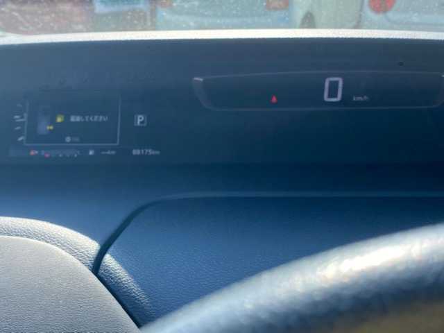 日産 セレナ ハイウェイスター 兵庫県 2017(平29)年 8.9万km ブリリアントホワイトパール 純正ナビ（AM/FM/BT/DVD/AUX)/・フルセグTV/アラウンドビューモニター/パーキングアシスト/衝突軽減システム/横滑り防止/アイドリングストップ/追従付きクルーズコントロール/セーフティーシールド/ステアリングスイッチ/両側パワースライドドア/純正マット/フリップダウンモニター/ウォークスルー/ビルトインETC/ドライブレコーダー/デジタルインナー/プロパイロット