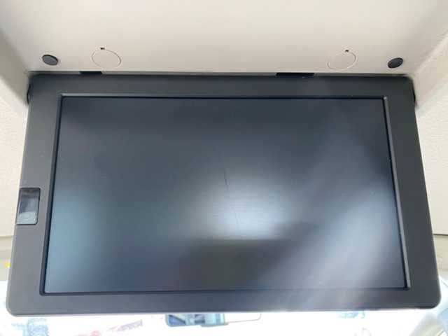 日産 セレナ ハイウェイスター 兵庫県 2017(平29)年 8.9万km ブリリアントホワイトパール 純正ナビ（AM/FM/BT/DVD/AUX)/・フルセグTV/アラウンドビューモニター/パーキングアシスト/衝突軽減システム/横滑り防止/アイドリングストップ/追従付きクルーズコントロール/セーフティーシールド/ステアリングスイッチ/両側パワースライドドア/純正マット/フリップダウンモニター/ウォークスルー/ビルトインETC/ドライブレコーダー/デジタルインナー/プロパイロット