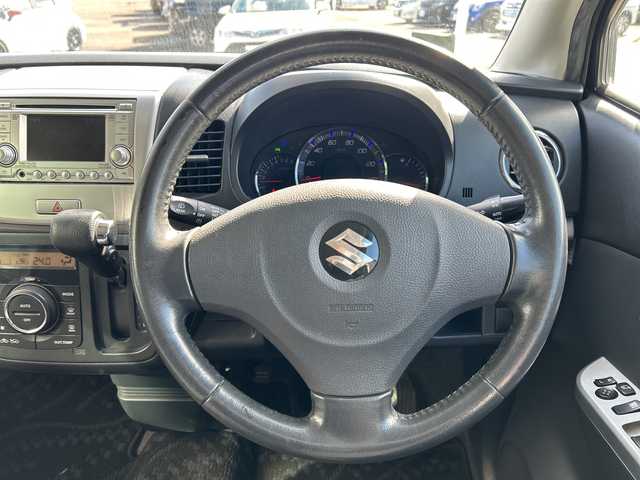 スズキ ワゴンＲ LTD 鹿児島県 2011(平23)年 8.1万km パールホワイト 純正オーディオユニット/　　CD/AUX/バックカメラ/オートライト/純正14インチアルミホイール/衝突安全ボディ/シートアンダーボックス/スマートキー