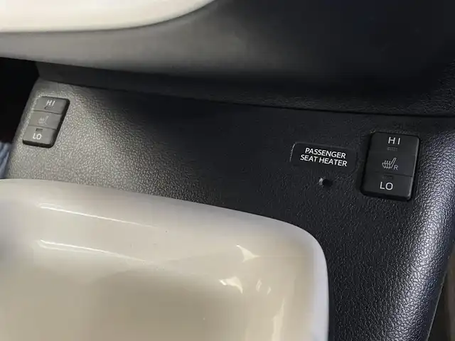 トヨタ プリウス A ツーリングセレクション 岩手県 2016(平28)年 16.1万km ダークブルーマイカM ４WD/ヘッドアップディスプレイ/パーキングアシスト/AC100V1500Wアクセサリーコンセント/トヨタセーフティセンスP/プリクラッシュセーフティ/レーダークルーズコントロール/レーンディパーチャーアラート/オートマチックハイビーム/クリアランスソナー/パーキングサポートブレーキ/ブラインドスポットモニター/前席シートヒーター/ALPINEビッグX９インチナビ/フルセグTV/バックカメラ/ETC/LEDヘッドランプ/LEDフォグランプ/純正アルミホイール積み込み有