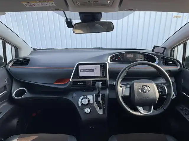 トヨタ シエンタ G クエロ 滋賀県 2019(令1)年 2.4万km ホワイトパールクリスタルシャイン 純正SDナビ/(CD フルセグTV Bluetooth)/バックカメラ/衝突軽減ブレーキ/車線逸脱警報/ドライブレコーダー/ETC/両側パワースライドドア/革巻きステアリング/ステアリングリモコン/プッシュスタート/スマートキー/純正フロアマット/電動格納ミラー/ウインカーミラー