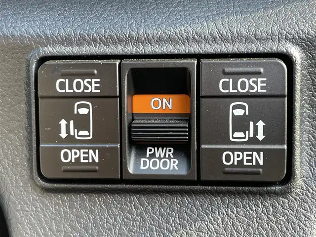 トヨタ シエンタ G クエロ 滋賀県 2019(令1)年 2.4万km ホワイトパールクリスタルシャイン 純正SDナビ/(CD フルセグTV Bluetooth)/バックカメラ/衝突軽減ブレーキ/車線逸脱警報/ドライブレコーダー/ETC/両側パワースライドドア/革巻きステアリング/ステアリングリモコン/プッシュスタート/スマートキー/純正フロアマット/電動格納ミラー/ウインカーミラー