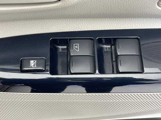 日産 デイズ ルークス X Vセレ +SeftyⅡ 千葉県 2015(平27)年 4.1万km モカブラウンP 衝突被害軽減システム/純正7インチナビ（MC314D-W/　（Bluetooth/CD/DVD）/全方位カメラ/片側パワースライドドア/純正フロアマット/アイドリングストップ/パワーステアリング/後席サーキュレーター/シートバックテーブル/ロールサンシェード/電格ミラー