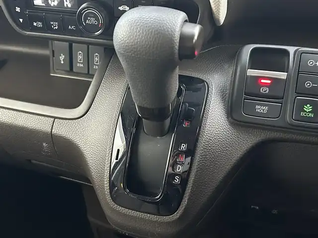 ホンダ Ｎ ＢＯＸ L 栃木県 2022(令4)年 1.5万km ブリティッシュグリーンP ホンダセンシング/・衝突軽減ブレーキ/・歩行者事故低減ステアリング/・路外逸脱抑制機能/・アダプティブクルーズコントロール/・車線維持支援システム/・標識認識機能/・先行車発進お知らせ機能/・オートハイビーム/・パーキングセンサーシステム/純正8インチSDナビ/・フルセグTV/・CD/DVD/BT/・SD/AM.FM/バックカメラ/前後純正ドライブレコーダー/両側電動スライドドア/ステアリングスイッチ/電子パーキングブレーキ/ブレーキホールド/D/N席シートヒーター/USBポート/LEDヘッドライト/オートライト/ヘッドライトレベライザー/スマートキー/プッシュスタート/純正フロアマット/ドアバイザー/横滑り防止システム/電動格納ウィンカーミラー