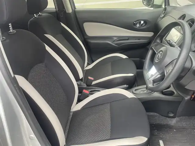 日産 ノート X 長野県 2018(平30)年 12.2万km ブリリアントシルバー 社外ナビ/ＣＤ・ＤＶＤ再生/フルセグＴＶ/エマージェンシーブレーキ/前後ドライブレコーダー/バックカメラ/アイドリングストップ/オートライト/スマートキー/ETC