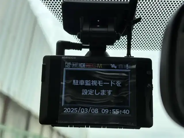 トヨタ ヤリスクロス ハイブリッド Z 岩手県 2020(令2)年 6.4万km ブラックマイカ/ホワイトパールクリスタルシャイン 2トーン 〇純正8インチディスプレイオーディオ/〇ナビキッド/〇フルセグTV/〇バックカメラ/〇パノラマモニター/〇ビルトインETC/〇ドライブレコーダー/〇セーフティセンス/〇レーダークルーズコントロール/〇プリクラッシュセーフティシステム/〇LEDヘッドランプ/〇オートライト/〇純正18インチアルミ/〇社外アルミスタッドレスタイヤ車載/〇革巻きステアリング/〇オートエアコン/〇合皮/ファブリックコンビシート/〇シートヒーター/〇パワーシート/〇スマートエントリー/〇禁煙車