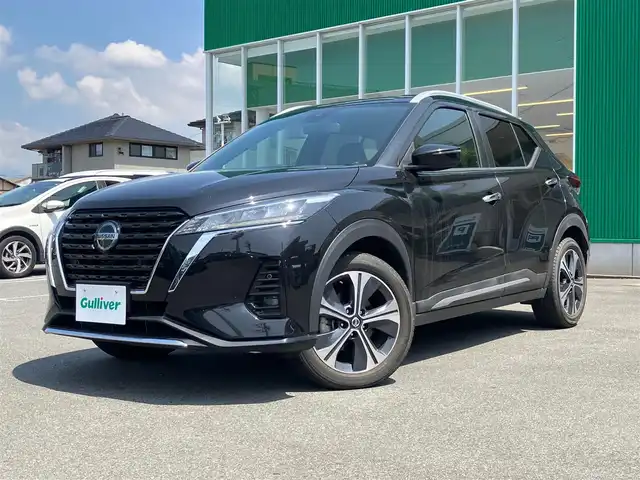 日産 キックス X 静岡県 2021(令3)年 3.6万km ピュアブラック エンジンスタートボタン/スマートキー/スペアキー１本/取扱説明書/パワーウィンドウ/パワーステアリング/クルーズコントロール/ETC/USB入力端子/バックカメラ/SDナビ/フロアマット/純正アルミホイール/ルーフレール/ABS/横滑り防止装置/コーナーセンサー前後/オートライト/LEDライト/Wプラスサイドエアバック/衝突軽減システム