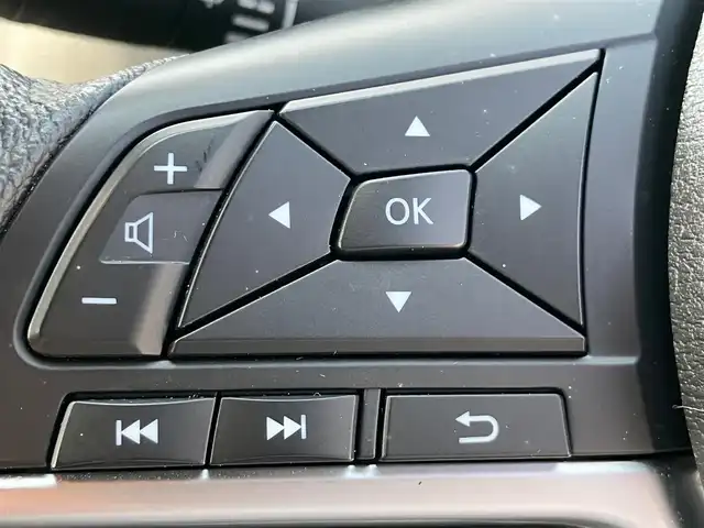 日産 キックス X 静岡県 2021(令3)年 3.6万km ピュアブラック エンジンスタートボタン/スマートキー/スペアキー１本/取扱説明書/パワーウィンドウ/パワーステアリング/クルーズコントロール/ETC/USB入力端子/バックカメラ/SDナビ/フロアマット/純正アルミホイール/ルーフレール/ABS/横滑り防止装置/コーナーセンサー前後/オートライト/LEDライト/Wプラスサイドエアバック/衝突軽減システム