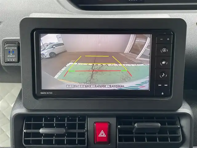 ダイハツ タント X 埼玉県 2022(令4)年 3.5万km シャイニングホワイトパール ワンオーナー/新車時保証書/取扱説明書/記録簿（R6/7/4）/ダイハツスマートアシスト/　・衝突警報機能/　・衝突回避支援ブレーキ機能/　・ブレーキ制御付誤発進抑制機能/　・車線逸脱警報機能/　・先行車発進お知らせ機能/　・アイドリングストップ/　・前後コーナーセンサー/　・バックカメラ/純正メモリーナビ（NMZN-W72D)/　（フルセグTV/BT/CD・DVD/USB/ラジオ）/ビルトインETC2.0(DIU-C240)/プッシュスタート/ステアリングスイッチ/オートライト/純正LEDヘッドライト/ヘッドライトレベライザー/前席シートヒーター/オートリトラクティブミラー/リアサンシェード/純正フロアマット/純正サイドバイザー/タイヤサイズ　155/65/R14