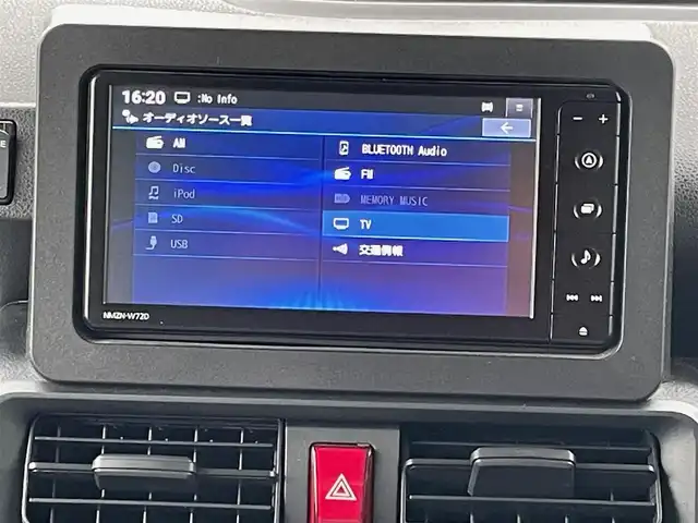 ダイハツ タント X 埼玉県 2022(令4)年 3.5万km シャイニングホワイトパール ワンオーナー/新車時保証書/取扱説明書/記録簿（R6/7/4）/ダイハツスマートアシスト/　・衝突警報機能/　・衝突回避支援ブレーキ機能/　・ブレーキ制御付誤発進抑制機能/　・車線逸脱警報機能/　・先行車発進お知らせ機能/　・アイドリングストップ/　・前後コーナーセンサー/　・バックカメラ/純正メモリーナビ（NMZN-W72D)/　（フルセグTV/BT/CD・DVD/USB/ラジオ）/ビルトインETC2.0(DIU-C240)/プッシュスタート/ステアリングスイッチ/オートライト/純正LEDヘッドライト/ヘッドライトレベライザー/前席シートヒーター/オートリトラクティブミラー/リアサンシェード/純正フロアマット/純正サイドバイザー/タイヤサイズ　155/65/R14